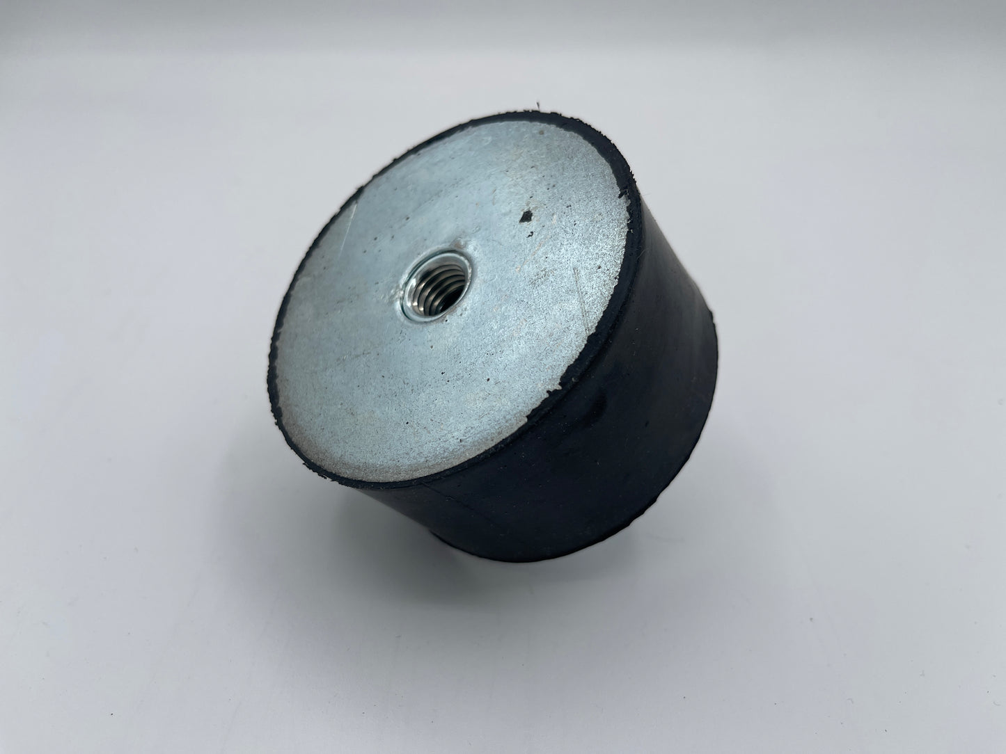 Engine Mounting AJP V8